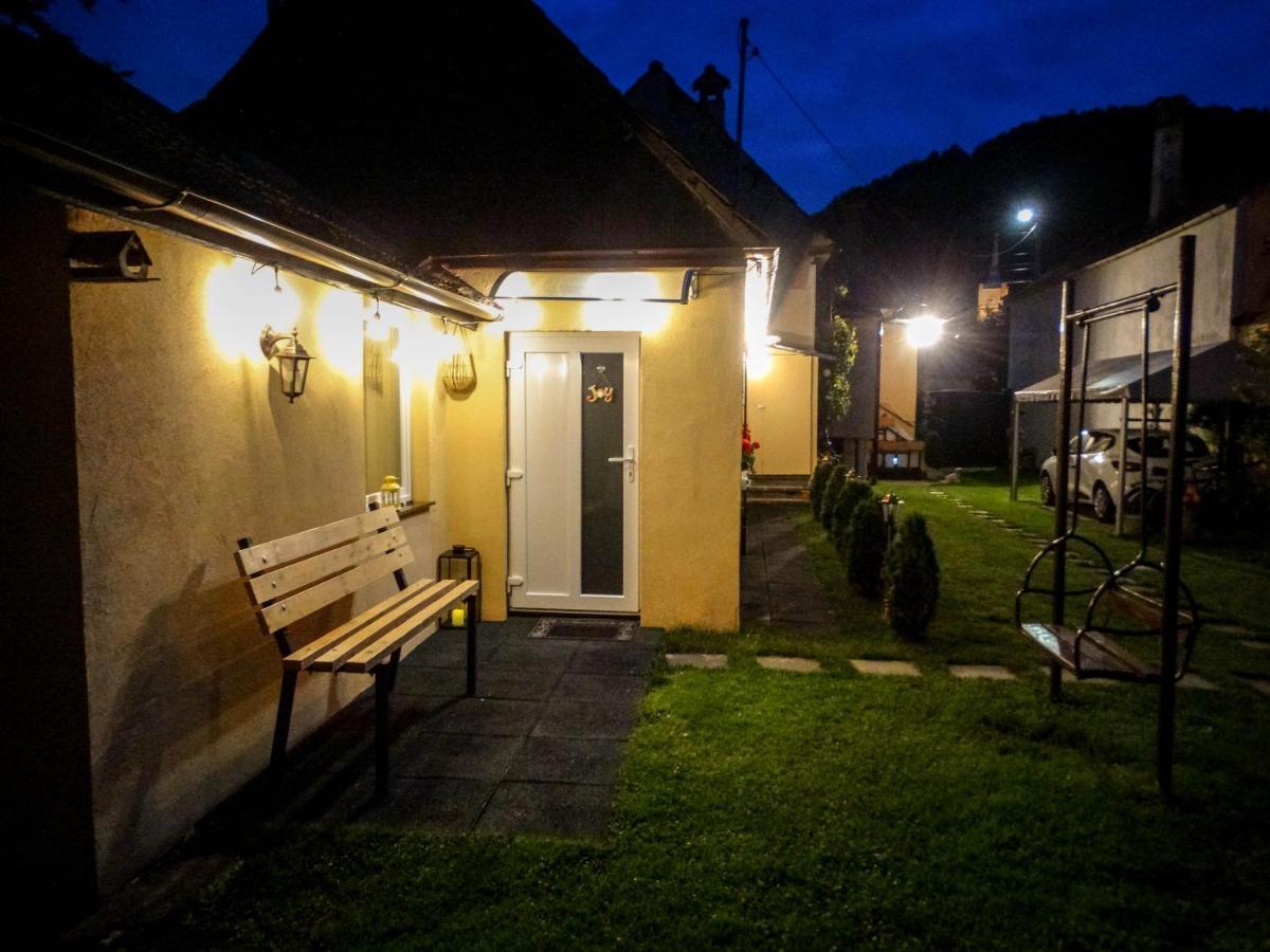 Casa Joy Villa Rîşnov Eksteriør billede